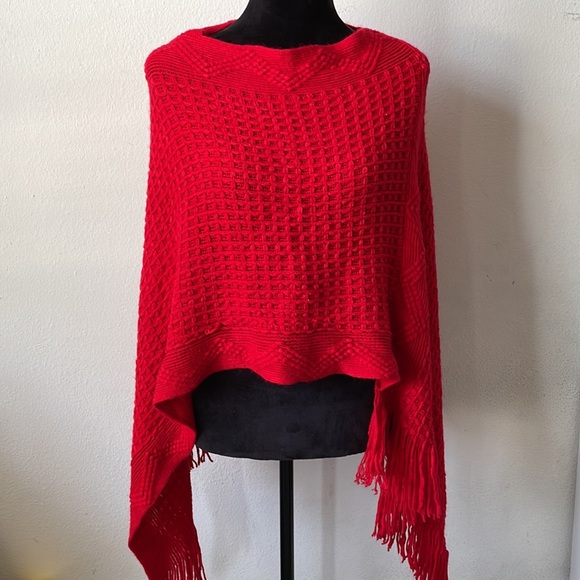 Women Red Shawl Poncho S-M Knitted Sweater Pullover with Fringe Soft Pullover - Picture 14 of 15